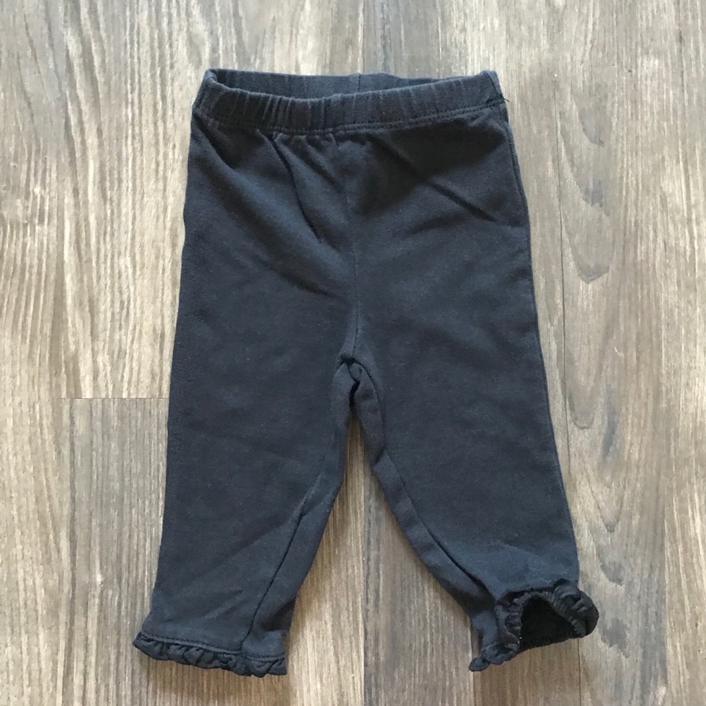 Black Leggings with Ruffled Bottoms